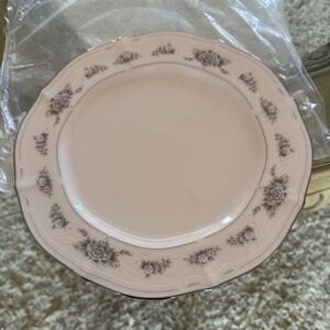 Noritake Southern Lace Dinner Plate 7301 10 1/2" Ivory China VTG NOS